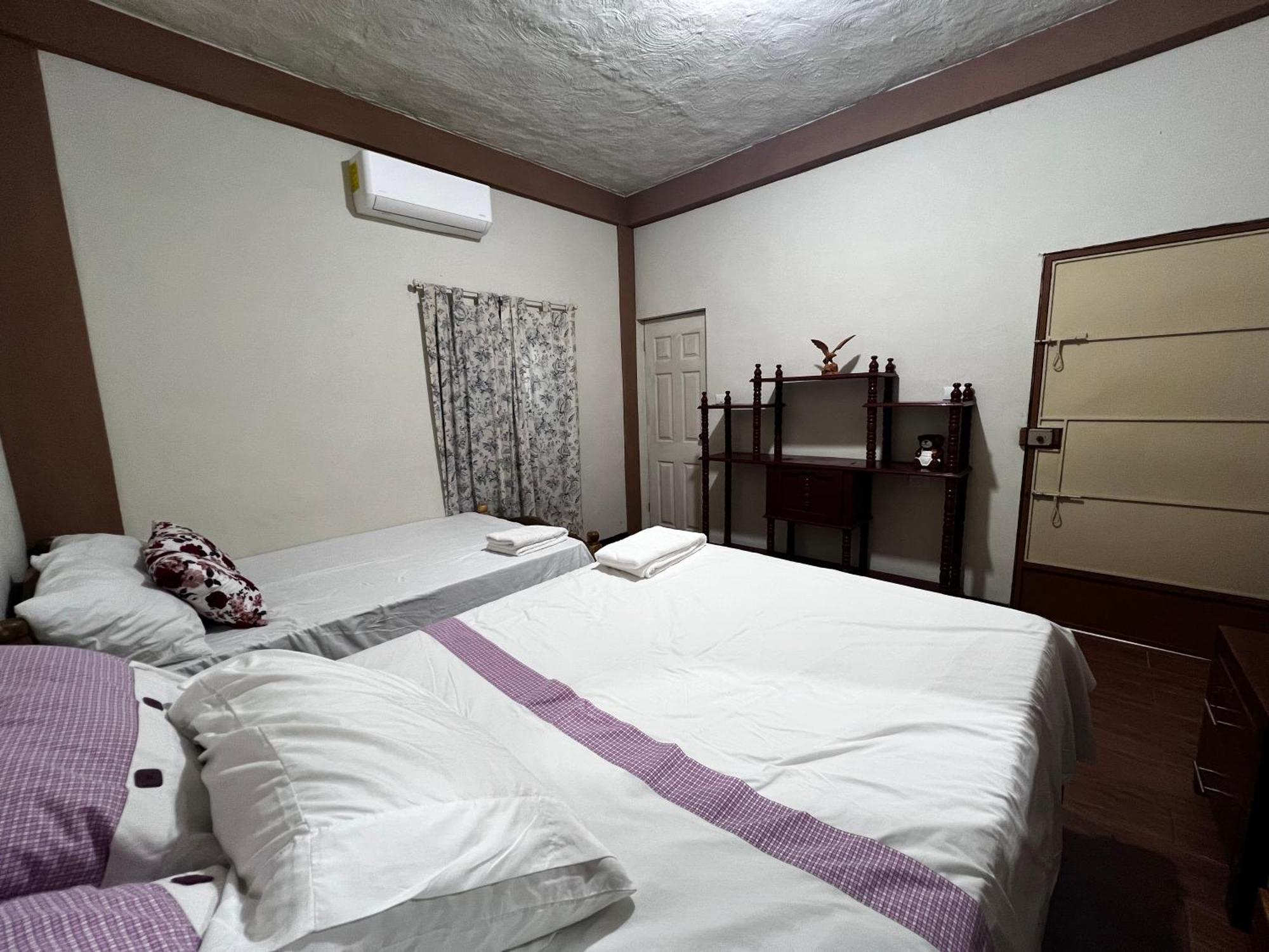 Ibania Hostal Tamanique Exterior photo